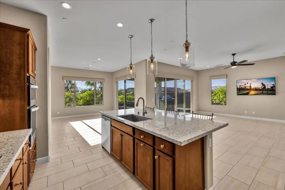 32 Moscato Rancho Mirage, CA 92270