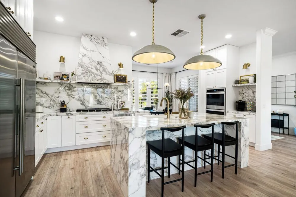 33 Calle La Reina Rancho Mirage, CA 92270