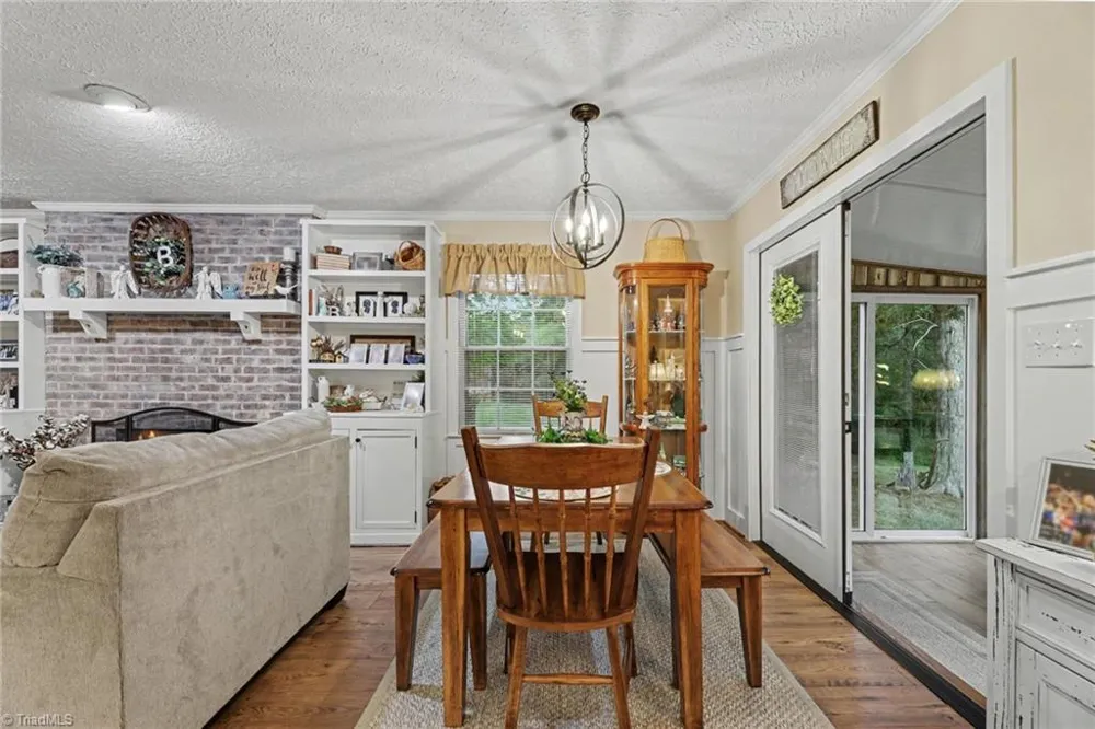 329 Pine Road Eden, NC 27288