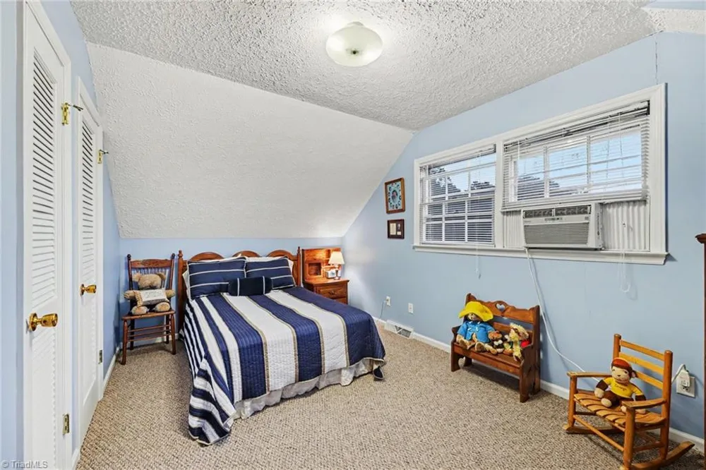 329 Pine Road Eden, NC 27288