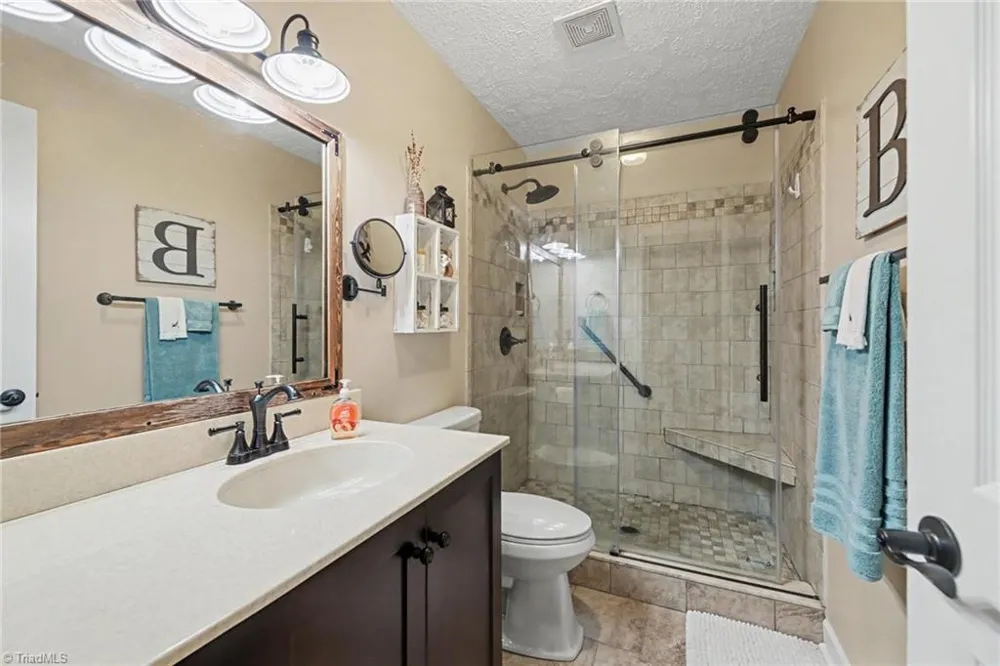 329 Pine Road Eden, NC 27288