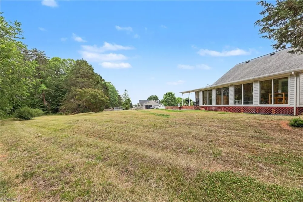 329 Pine Road Eden, NC 27288