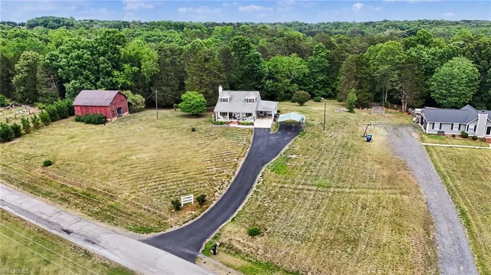 329 Pine Road Eden, NC 27288