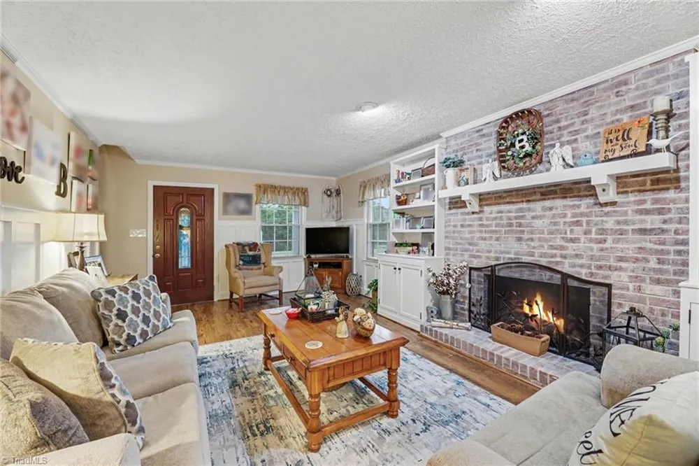 329 Pine Road Eden, NC 27288
