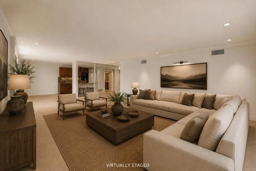 1630 La Reina Way #3c Palm Springs, CA 92264