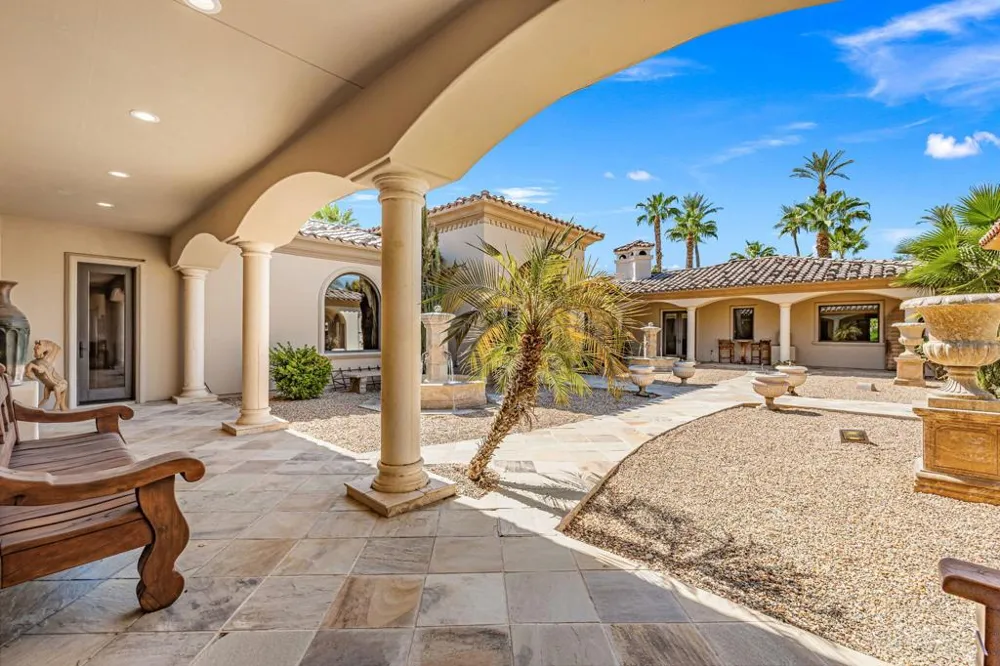 2 Strauss Terrace Rancho Mirage, CA 92270