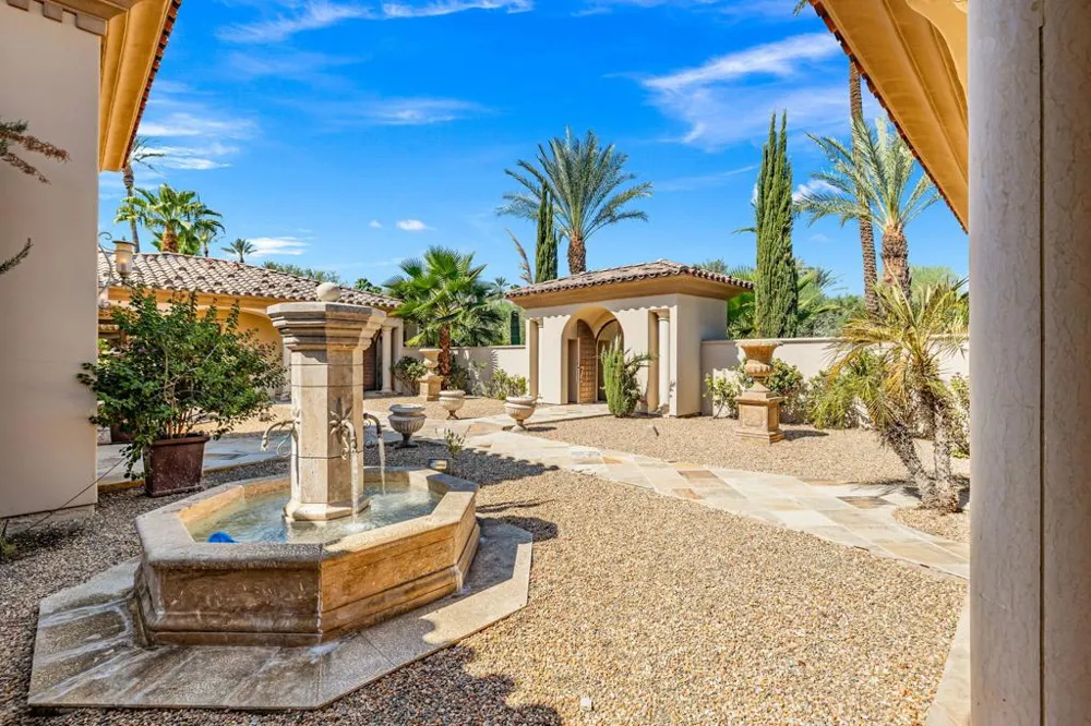 2 Strauss Terrace Rancho Mirage, CA 92270