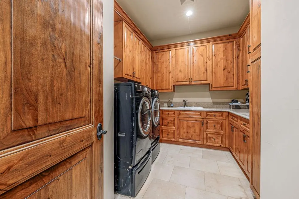 2 Strauss Terrace Rancho Mirage, CA 92270