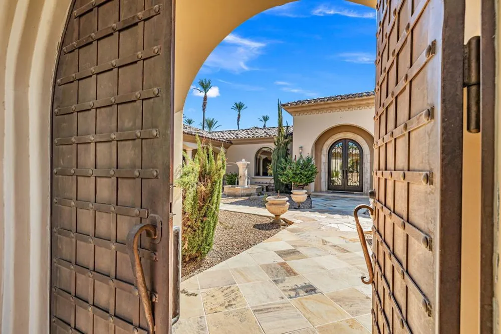 2 Strauss Terrace Rancho Mirage, CA 92270