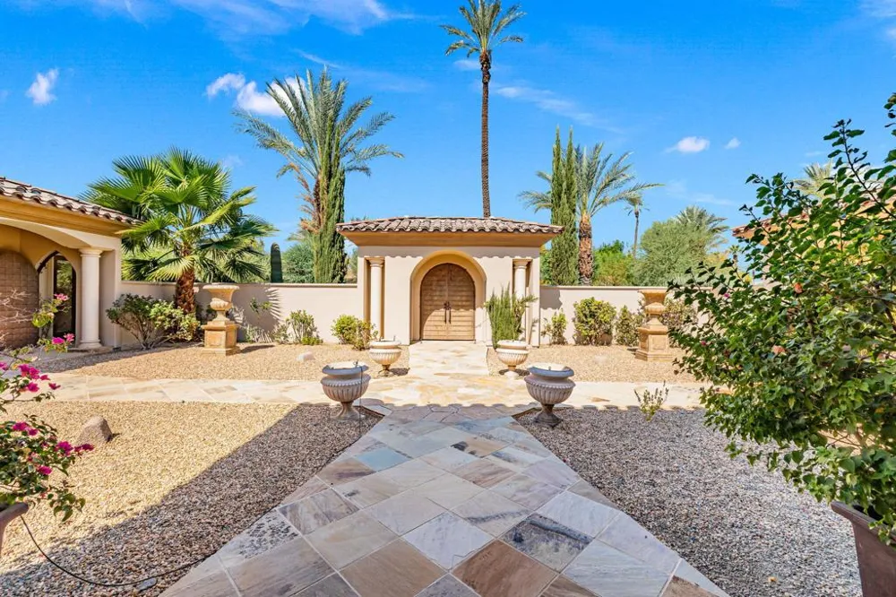 2 Strauss Terrace Rancho Mirage, CA 92270