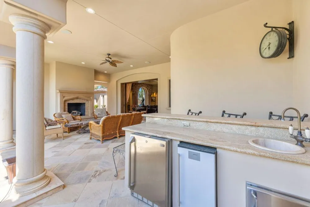 2 Strauss Terrace Rancho Mirage, CA 92270