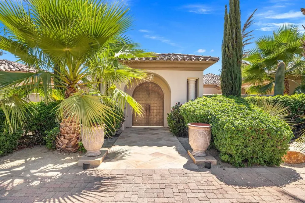 2 Strauss Terrace Rancho Mirage, CA 92270