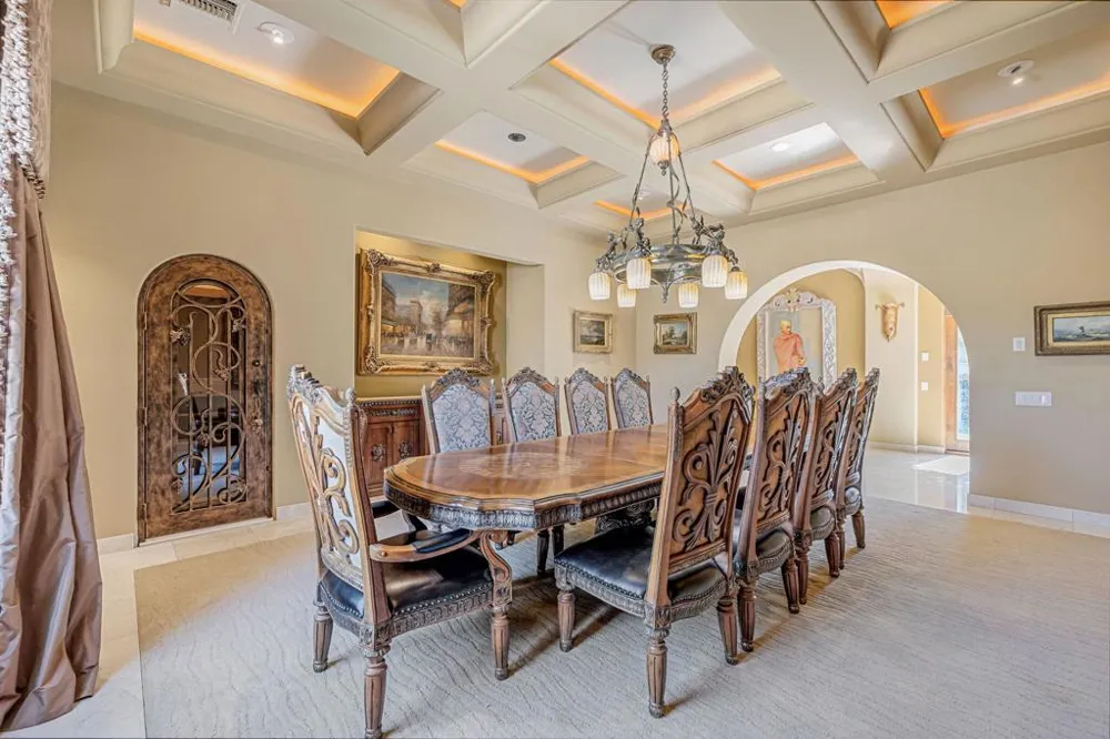 2 Strauss Terrace Rancho Mirage, CA 92270