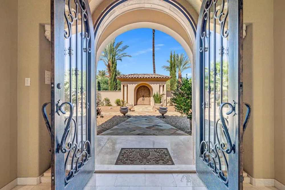 2 Strauss Terrace Rancho Mirage, CA 92270