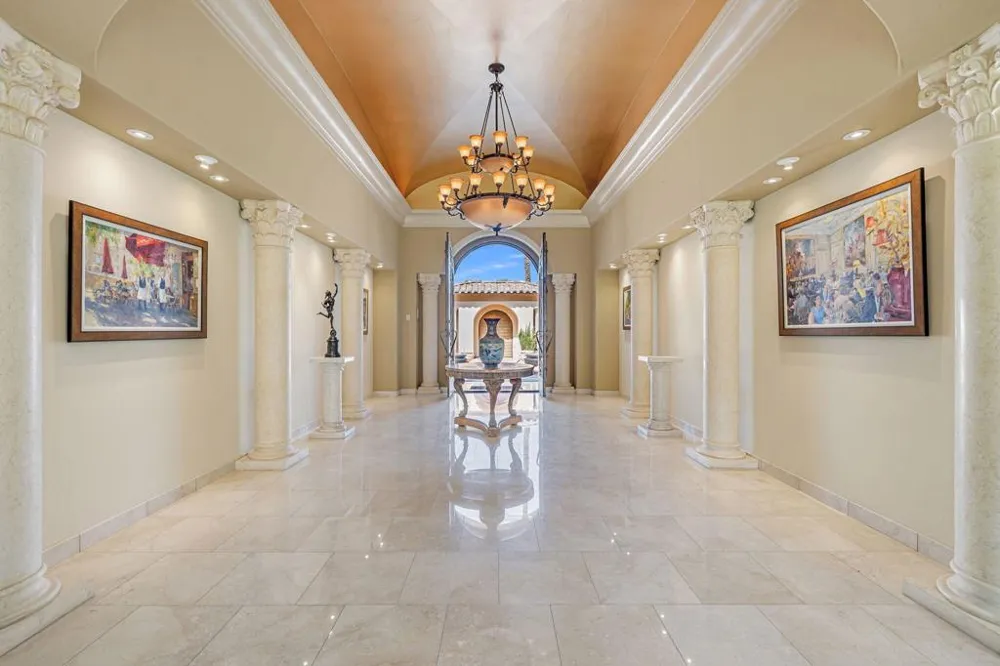 2 Strauss Terrace Rancho Mirage, CA 92270