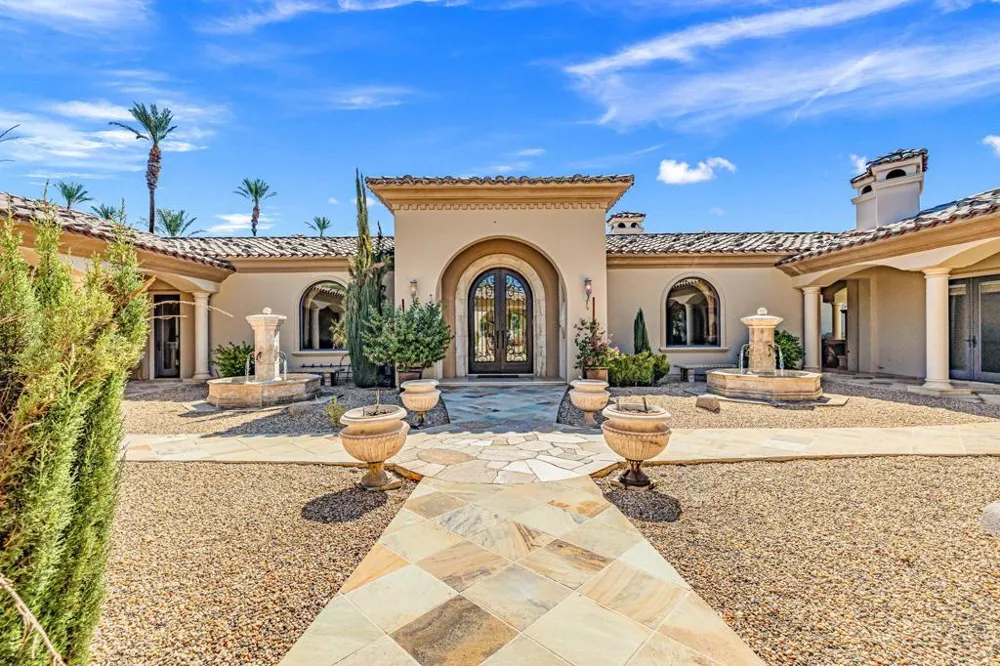 2 Strauss Terrace Rancho Mirage, CA 92270