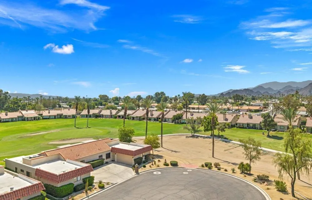 41930 Jupiter Hills Court Palm Desert, CA 92211