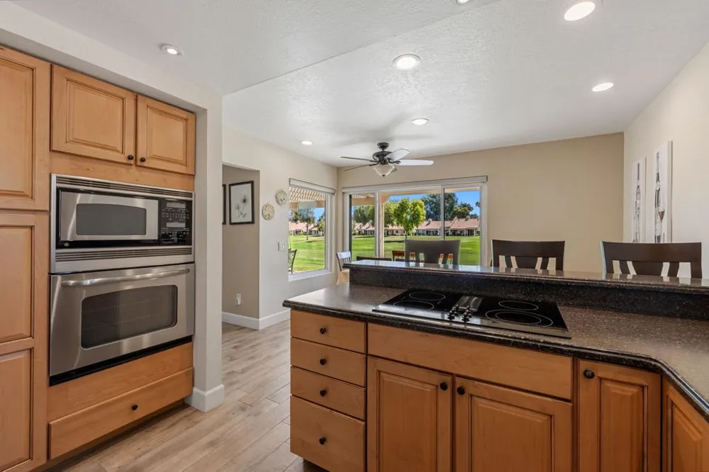 41930 Jupiter Hills Court Palm Desert, CA 92211