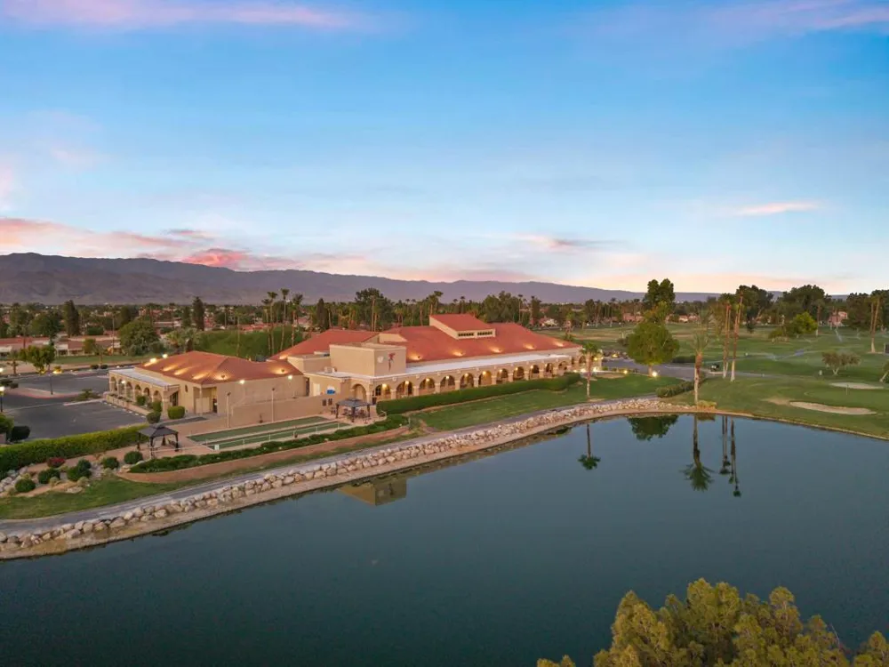 41930 Jupiter Hills Court Palm Desert, CA 92211