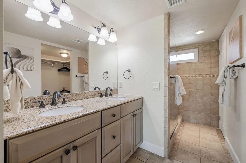 41930 Jupiter Hills Court Palm Desert, CA 92211