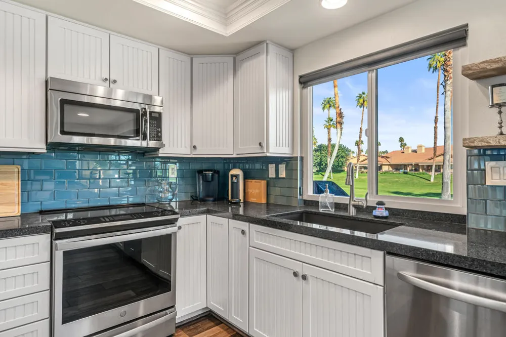 82 Conejo Circle Palm Desert, CA 92260