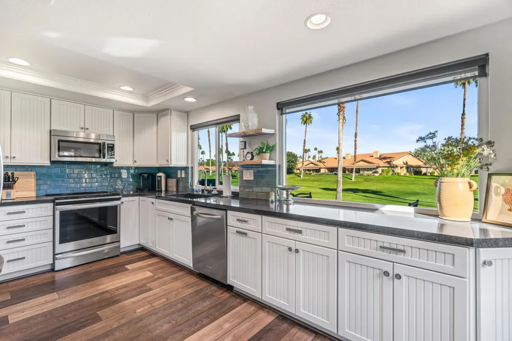 82 Conejo Circle Palm Desert, CA 92260