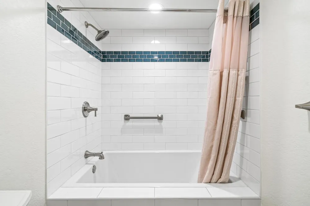 82 Conejo Circle Palm Desert, CA 92260