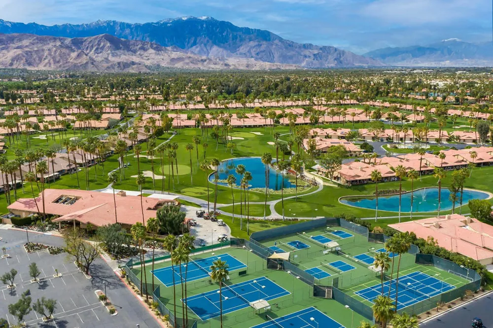 82 Conejo Circle Palm Desert, CA 92260