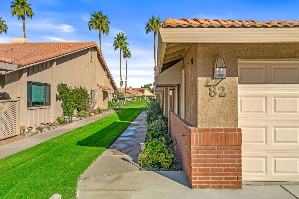 82 Conejo Circle Palm Desert, CA 92260