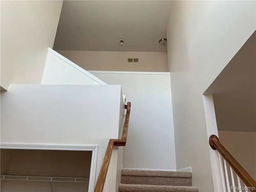 4783 Hickory Pointe Pittsfield Charter Township, MI 48197