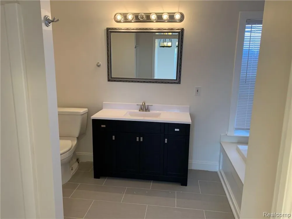 4783 Hickory Pointe Pittsfield Charter Township, MI 48197