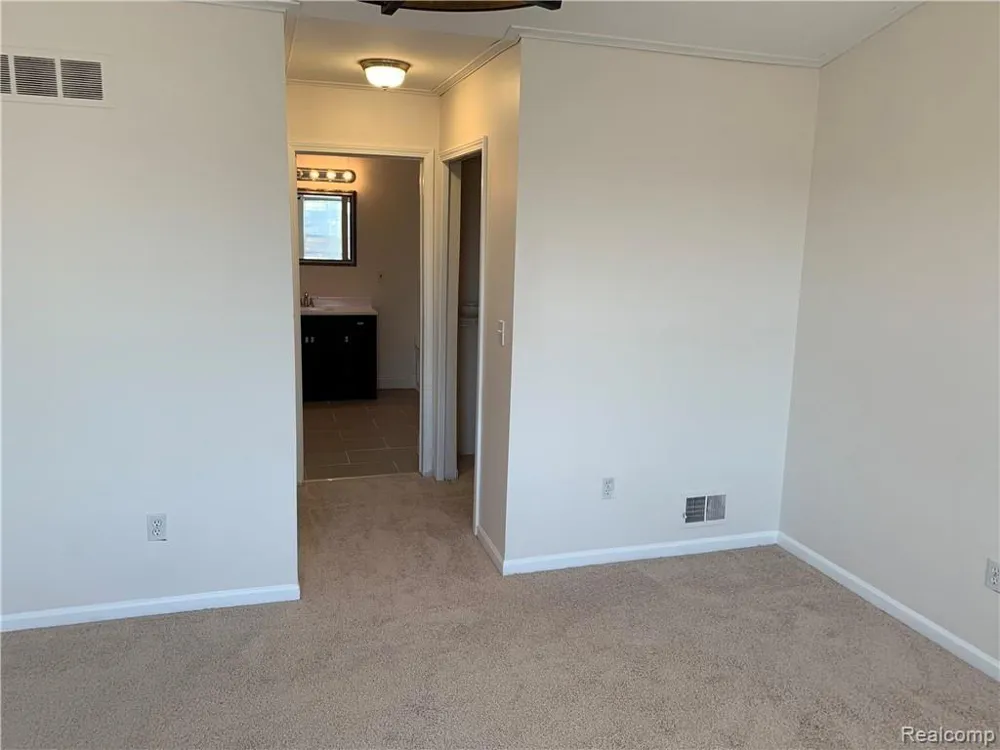 4783 Hickory Pointe Pittsfield Charter Township, MI 48197