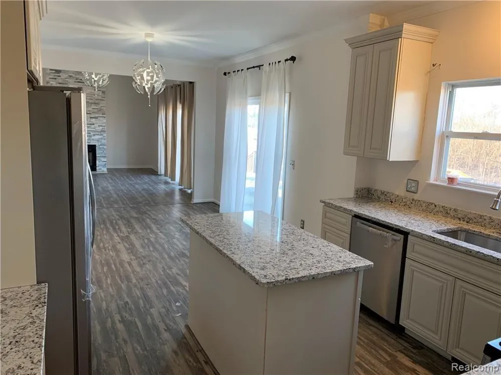 4783 Hickory Pointe Pittsfield Charter Township, MI 48197