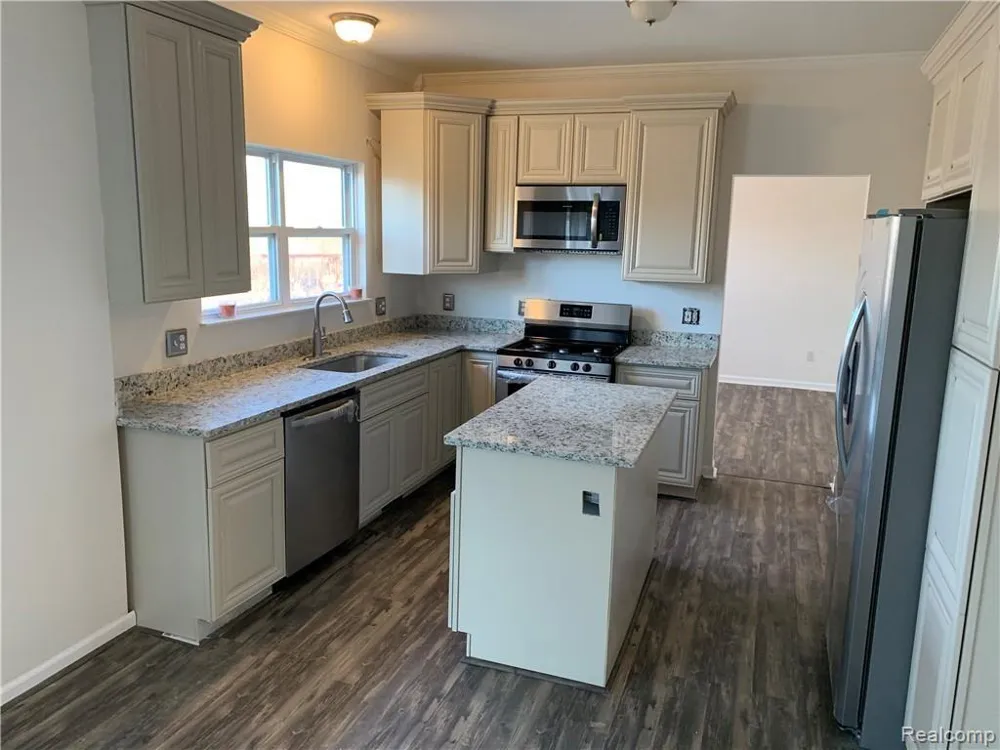 4783 Hickory Pointe Pittsfield Charter Township, MI 48197