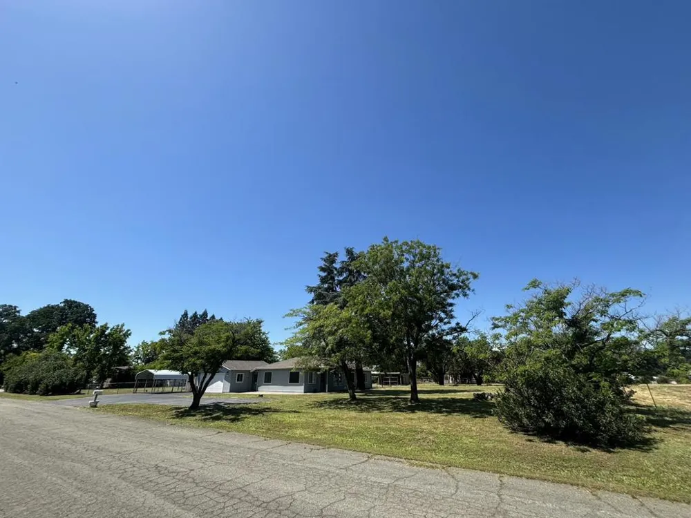 5050 Bo Peep Lane Redding, CA 96002