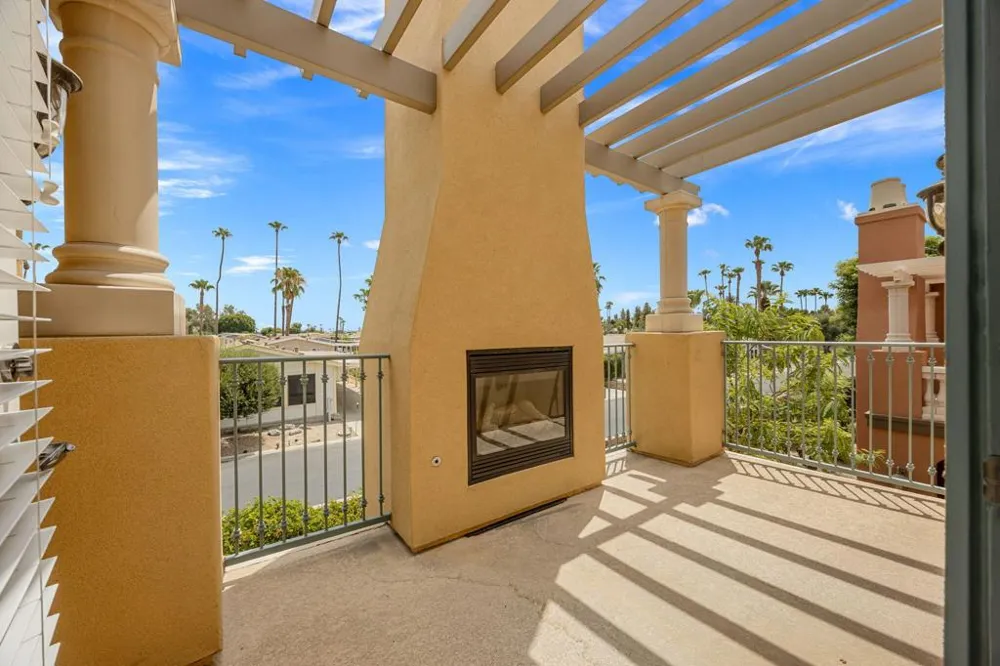 6355 Via Stasera Palm Desert, CA 92260