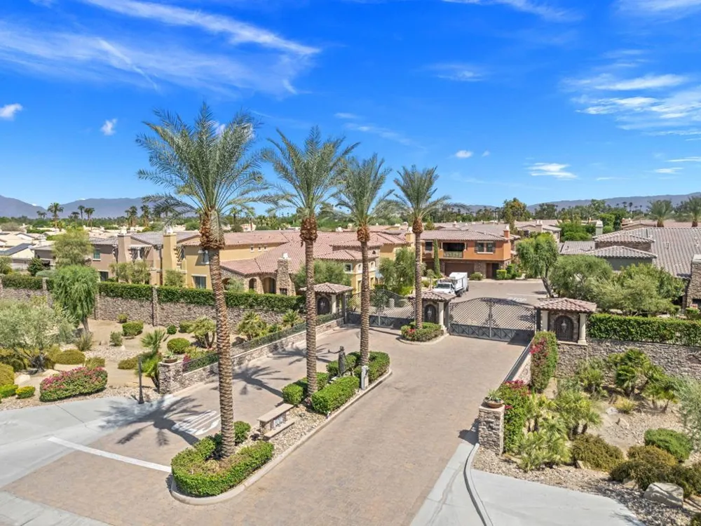 6355 Via Stasera Palm Desert, CA 92260