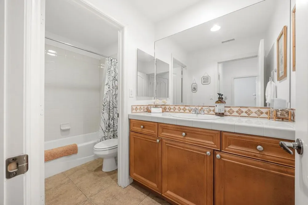 6355 Via Stasera Palm Desert, CA 92260