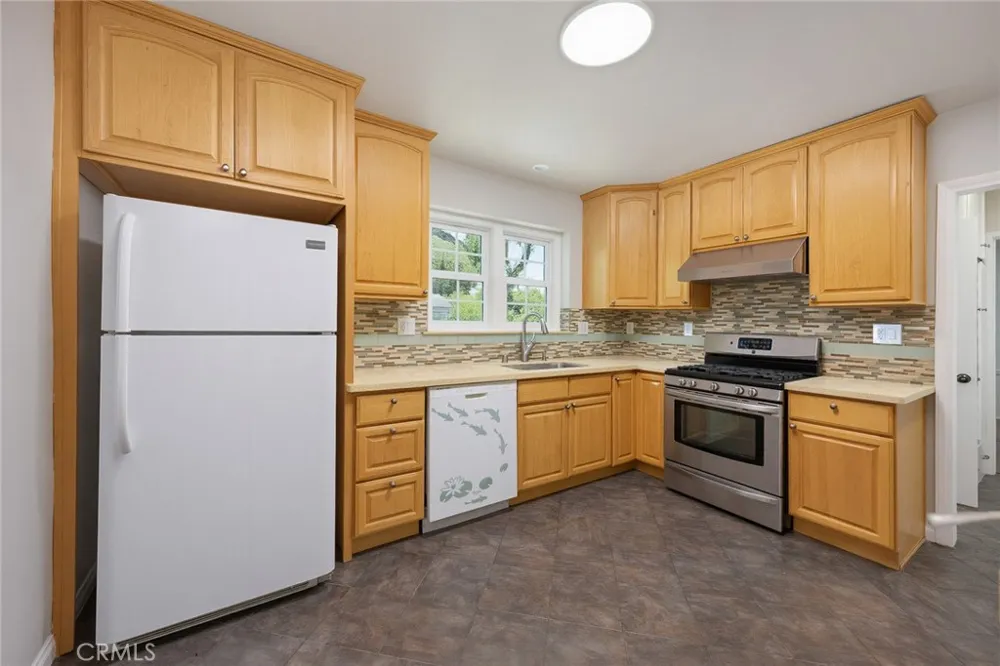 721 W Hellman Alhambra, CA 91803