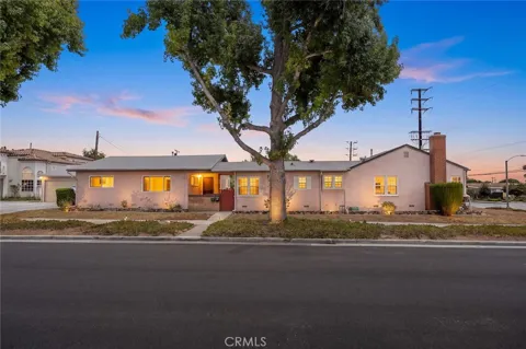 721 W Hellman