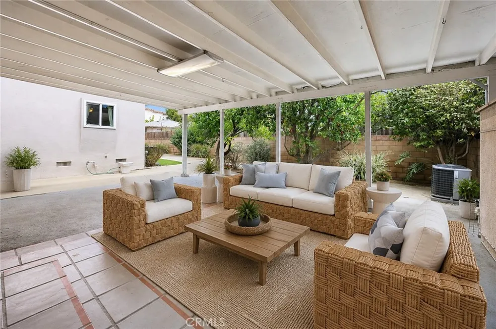 721 W Hellman Alhambra, CA 91803