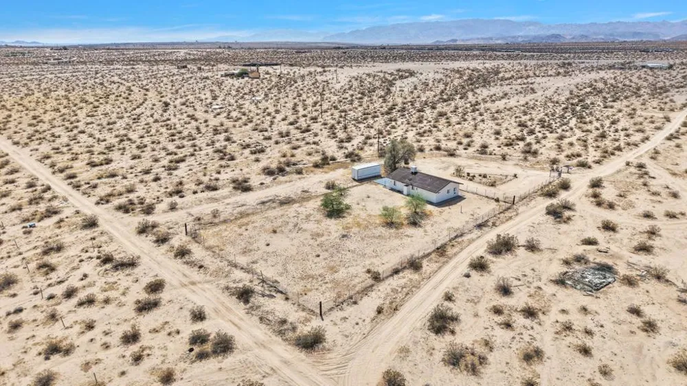 133 Cascade Road Joshua Tree, CA 92252
