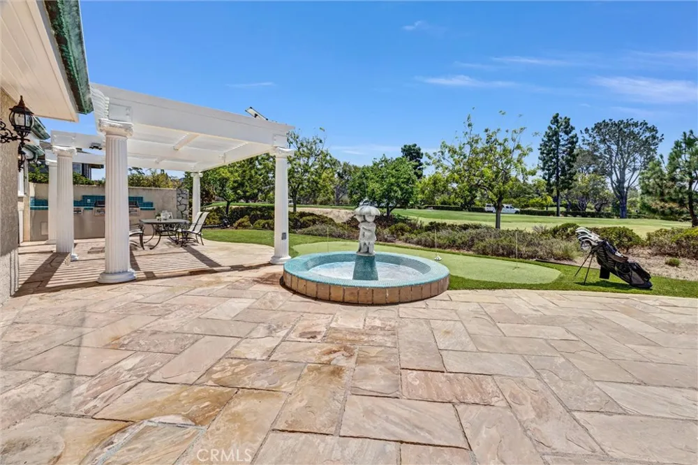 81 Royal Saint George Road Newport Beach, CA 92660