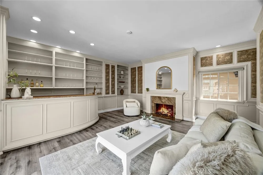 81 Royal Saint George Road Newport Beach, CA 92660