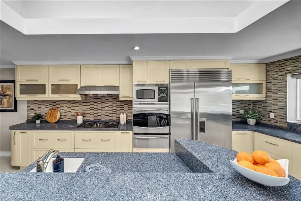 81 Royal Saint George Road Newport Beach, CA 92660