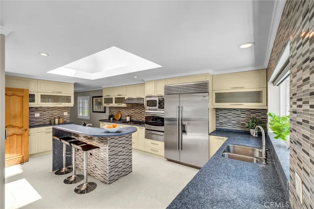 81 Royal Saint George Road Newport Beach, CA 92660