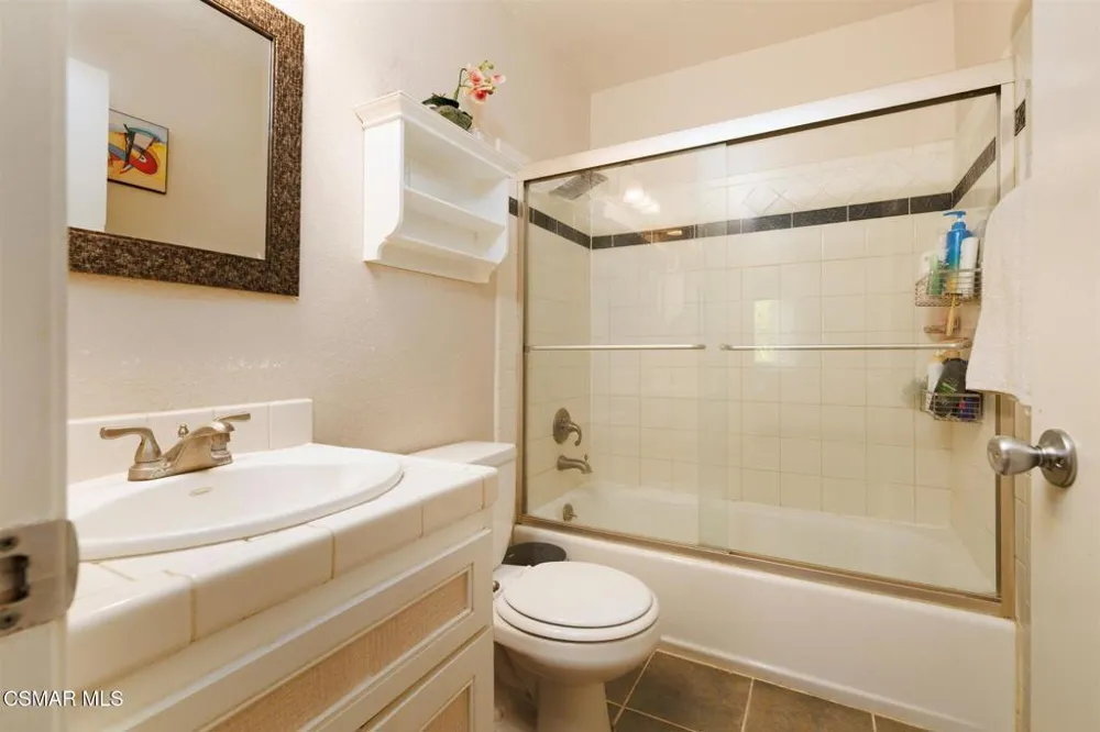 18742 Vista Del Canon #A Newhall, CA 91321