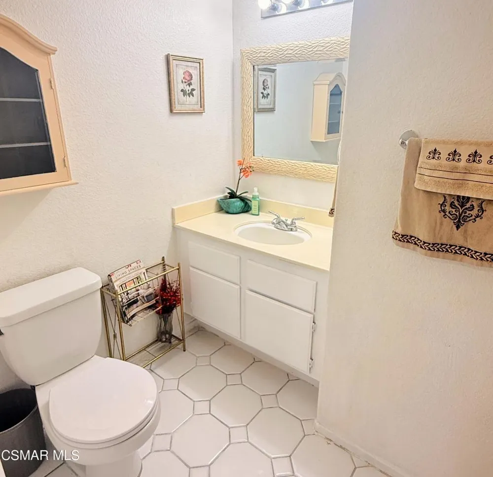 18742 Vista Del Canon #A Newhall, CA 91321