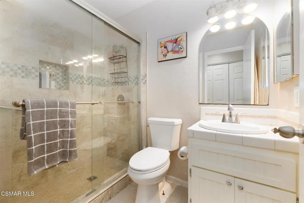 18742 Vista Del Canon #A Newhall, CA 91321