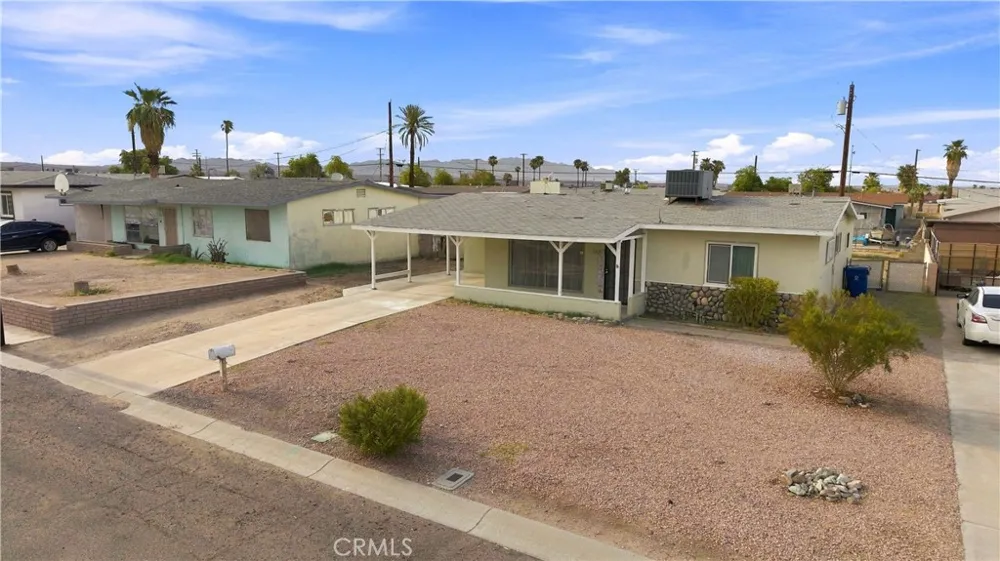 1921 Flora Needles, CA 92363